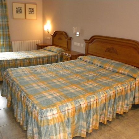Hotel Duque De Calabria Manzanera Pokoj fotografie